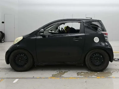 TOYOTA IQ