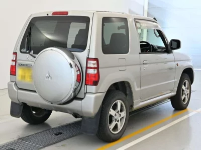 MITSUBISHI PAJERO MINI