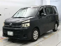 Цена авто Toyota Voxy с аукционов Японии, номер кузова ZRR70G, пробег 195 000, оценка 2
