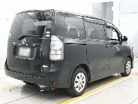 Цена авто Toyota Voxy с аукционов Японии, номер кузова ZRR70G, пробег 195 000, оценка 2