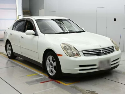 NISSAN SKYLINE