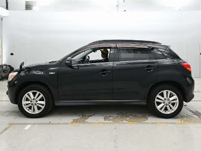 MITSUBISHI RVR