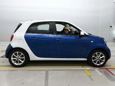 SMART FOURFOUR