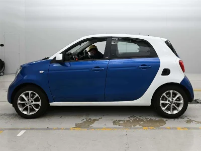 SMART FOURFOUR