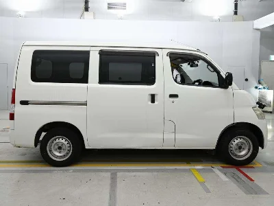 TOYOTA LITE ACE VAN