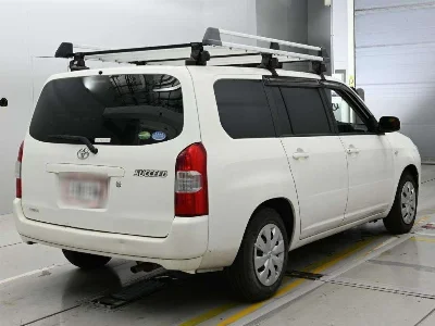 TOYOTA SUCCEED