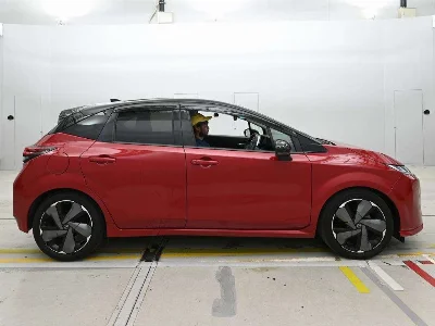NISSAN AURA