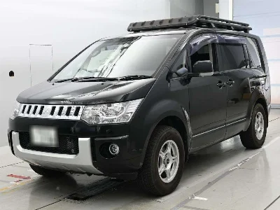 MITSUBISHI DELICA D5