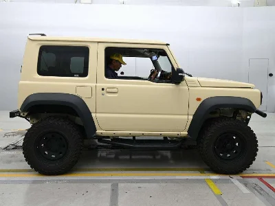 SUZUKI JIMNY SIERRA