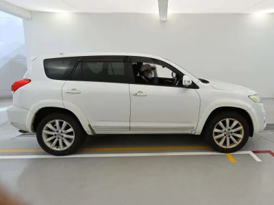 TOYOTA VANGUARD