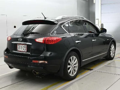 NISSAN SKYLINE CROSSOVER