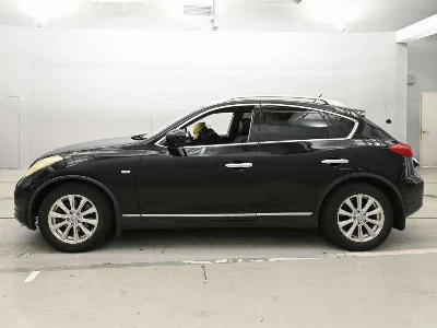 NISSAN SKYLINE CROSSOVER