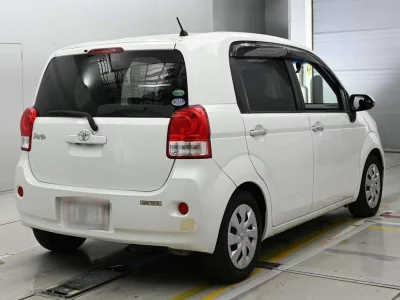 TOYOTA PORTE