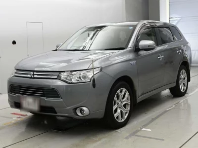 MITSUBISHI OUTLANDER PHEV
