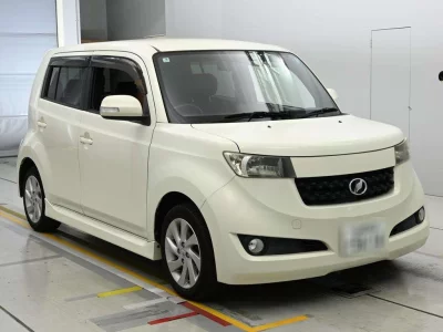 TOYOTA BB