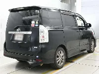 Цена авто Toyota Voxy с аукционов Японии, номер кузова ZRR70W, пробег 165 000, оценка 2