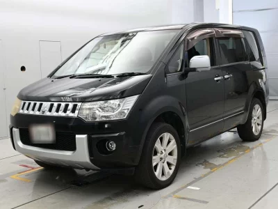MITSUBISHI DELICA D5