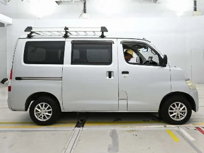 TOYOTA LITE ACE VAN