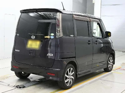 NISSAN ROOX