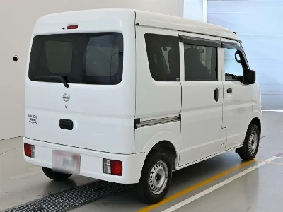 NISSAN CLIPPER VAN