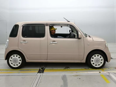 DAIHATSU MIRA COCOA