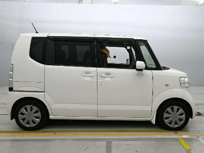 HONDA N BOX PLUS