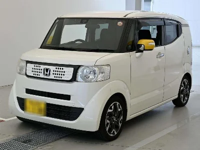 HONDA N BOX SLASH
