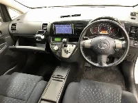 Цена авто Toyota Wish с аукционов Японии, номер кузова ZNE10G, пробег 103 000, оценка 2