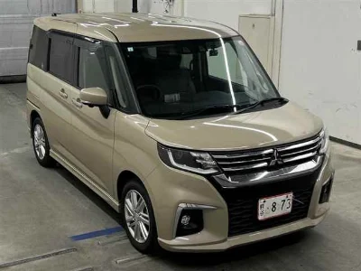 MITSUBISHI DELICA D2