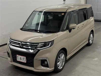 MITSUBISHI DELICA D2