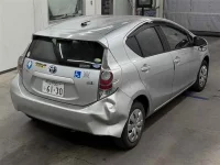 Цена авто Toyota Aqua с аукционов Японии, номер кузова NHP10, пробег 150 000, оценка 2