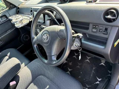 TOYOTA BB