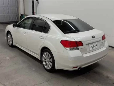 SUBARU LEGACY B4
