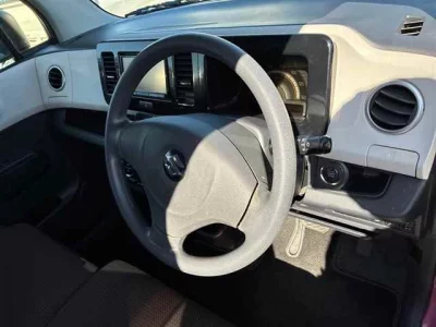 SUZUKI MRWAGON