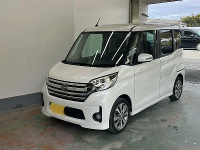NISSAN DAYZ ROOX
