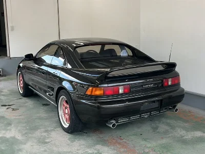 TOYOTA MR2