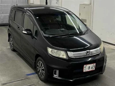 HONDA FREED SPIKE
