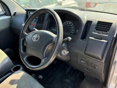 TOYOTA LITE ACE VAN