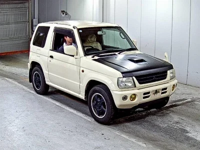 MITSUBISHI PAJERO MINI