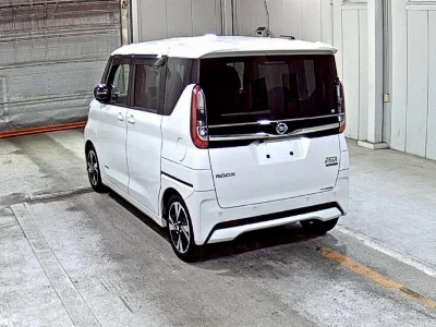 NISSAN ROOX