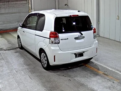 TOYOTA SPADE
