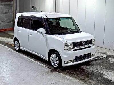 DAIHATSU MOVE CONTE