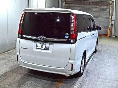 TOYOTA ESQUIRE