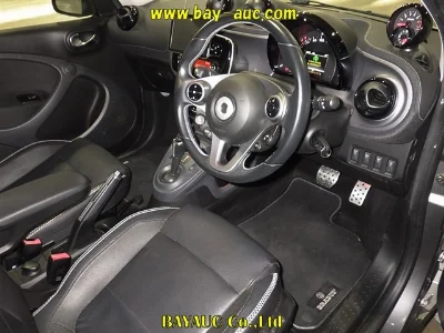 SMART FOURFOUR