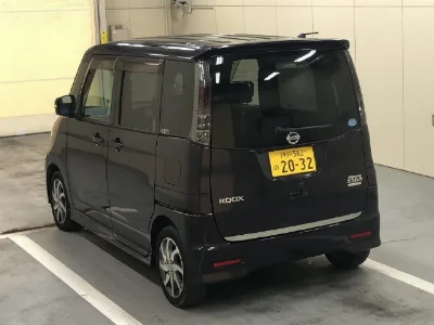 NISSAN ROOX