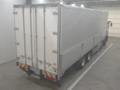 MITSUBISHI FUSO