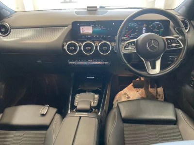 MERCEDES BENZ GLA