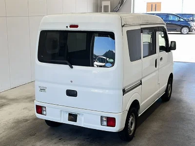 NISSAN CLIPPER VAN