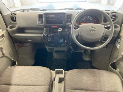 NISSAN CLIPPER VAN