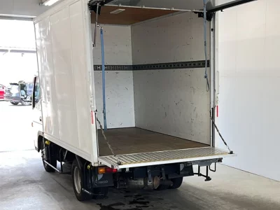 MITSUBISHI CANTER